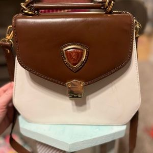 Vintage Leather Adriana Classic Shoulder bag